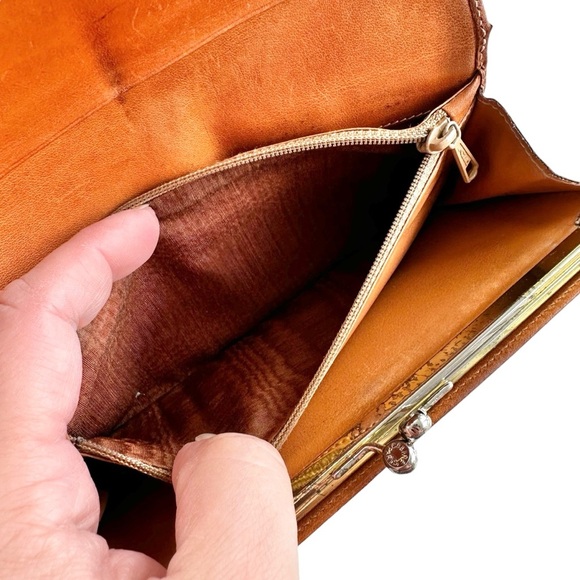 Authentic CELINE Macadam Beige Canvas & Leather Kisslock Long Wallet - Picture 9 of 15